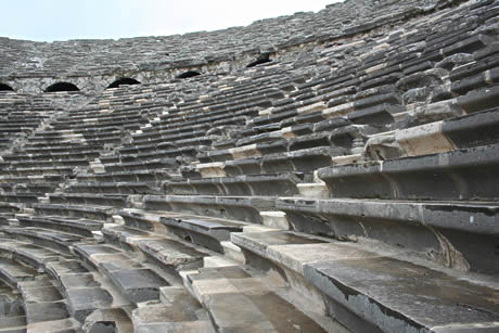 Amphitheater side antalya foto